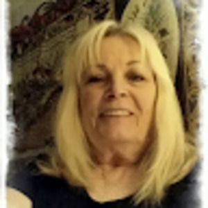 Meet your Posher, Carolyn